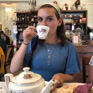 Meet your Posher, Delaney